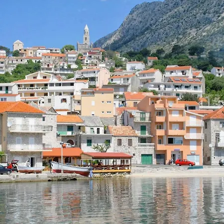 By The Sea Igrane, Makarska - 20014 *